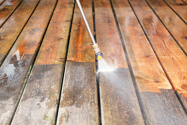 Best Parking Lot and Garage Cleaning  in East Bethel, MN